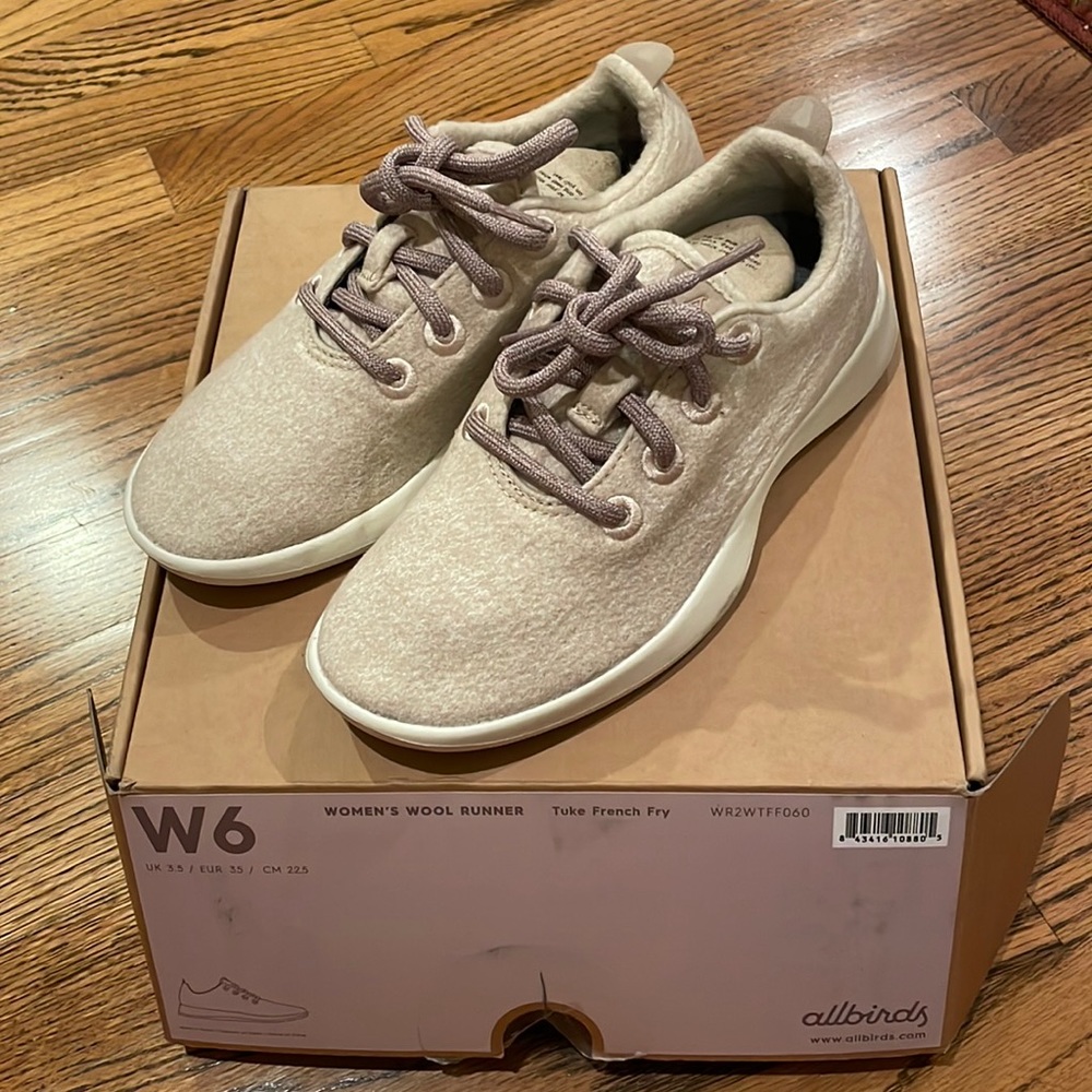 Allbirds Women’s Wool Runner, size 6, Color Tuke French Fry